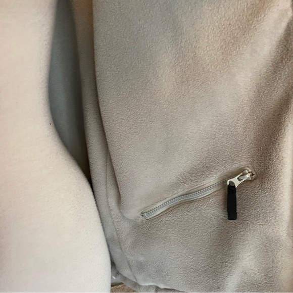 Reversible Misty Mountain Technical Performance Outerwear Coat. - Picture 11 of 12